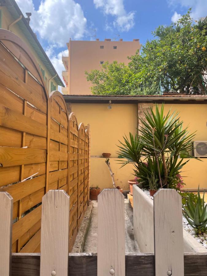 Appartement 30M2 Cosy Avec Terrasse Menton Exterior photo